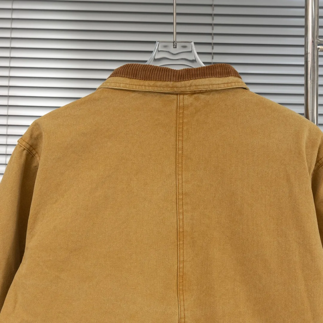 P640 top version (difference in currency) You can scan the code to enter the official website Style: Ralph Lauren POLO Ralph Lauren original open-mold Barn style heavy-duty washed and distressed second-hand jacket Color: picture color Size: M-XXL Fabric: denim canvas Accessories: a full set of customized accessories No gender distinction, the same style for men and women